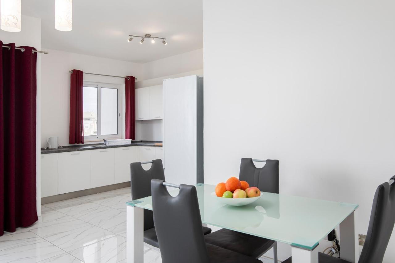 Sea View Apartment 2 Bedrooms 2 Bathrooms, 2 Minutes Away From The Sea San Ġiljan Exterior foto