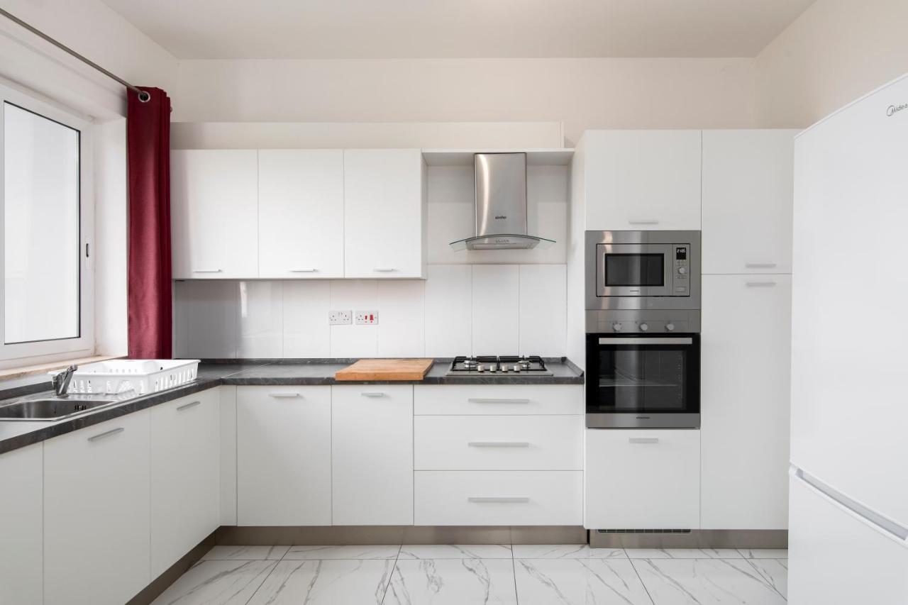 Sea View Apartment 2 Bedrooms 2 Bathrooms, 2 Minutes Away From The Sea San Ġiljan Exterior foto