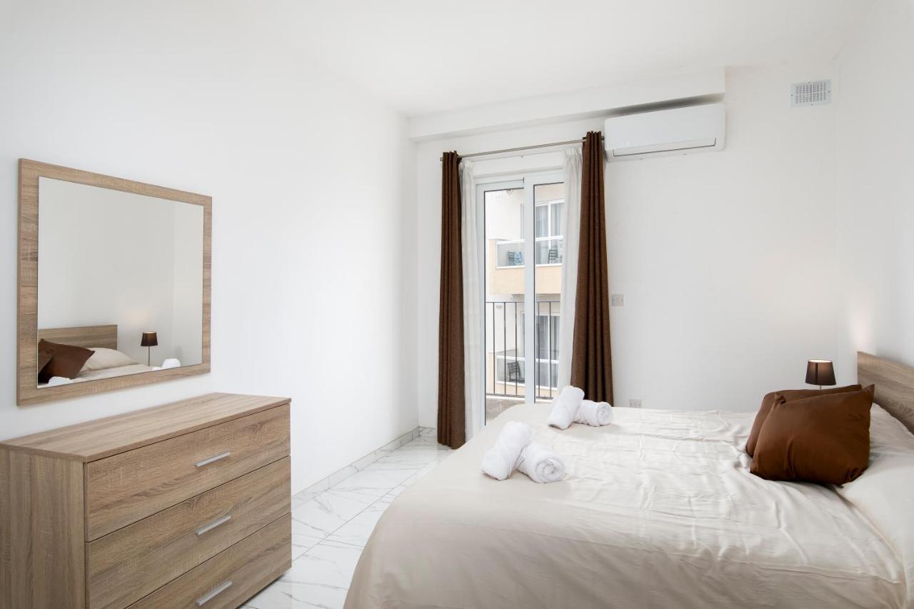 Sea View Apartment 2 Bedrooms 2 Bathrooms, 2 Minutes Away From The Sea San Ġiljan Exterior foto
