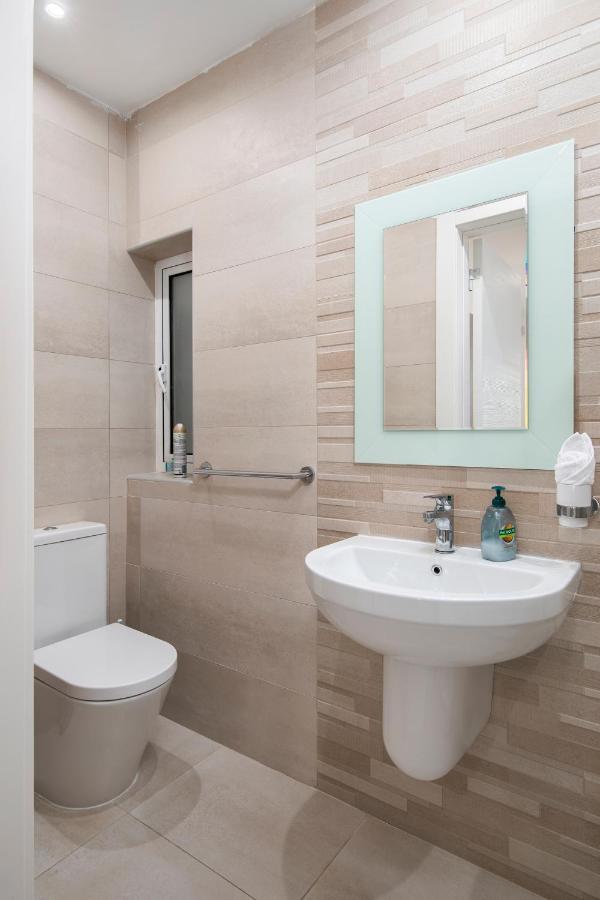 Sea View Apartment 2 Bedrooms 2 Bathrooms, 2 Minutes Away From The Sea San Ġiljan Exterior foto