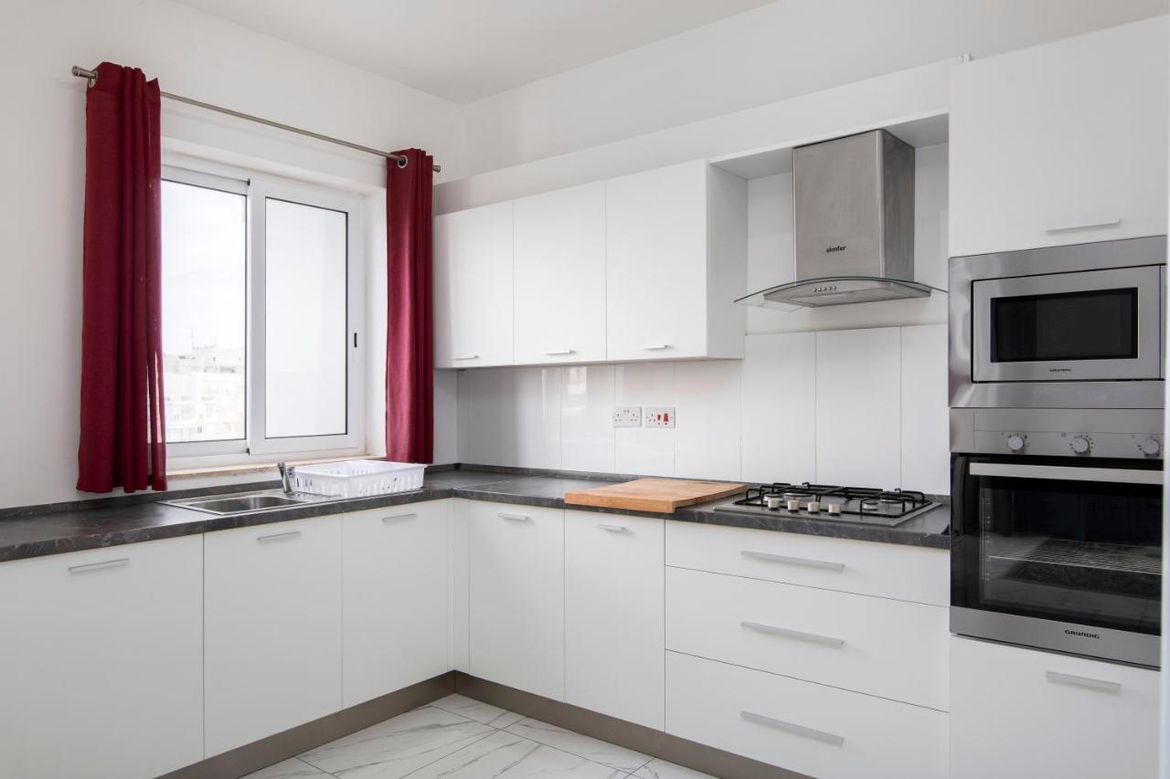 Sea View Apartment 2 Bedrooms 2 Bathrooms, 2 Minutes Away From The Sea San Ġiljan Exterior foto